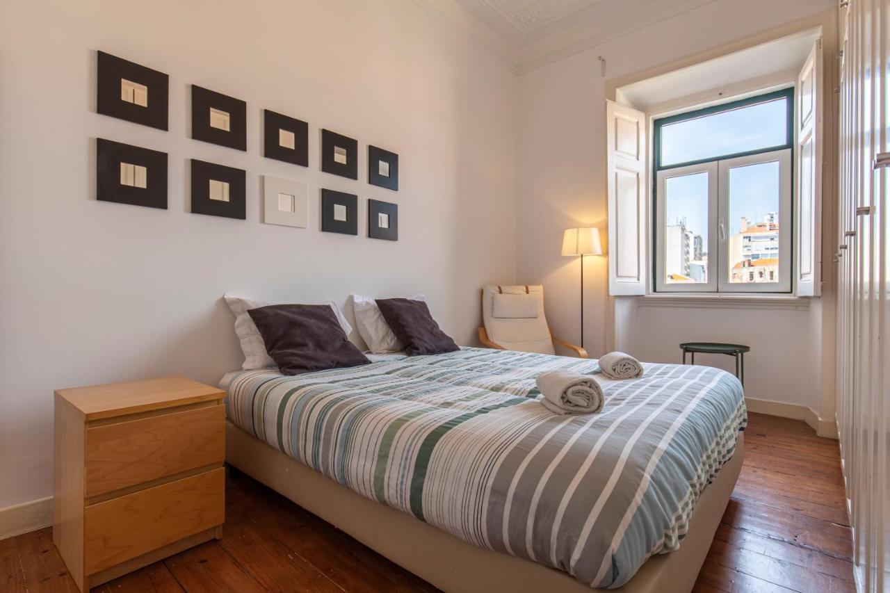 Typical 2Bdr Apartment In Lisbon By Lovelystay Exterior foto