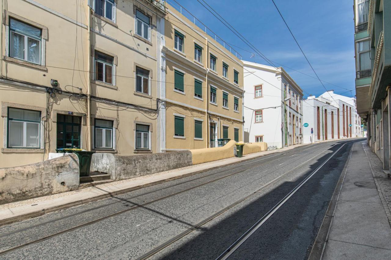 Typical 2Bdr Apartment In Lisbon By Lovelystay Exterior foto